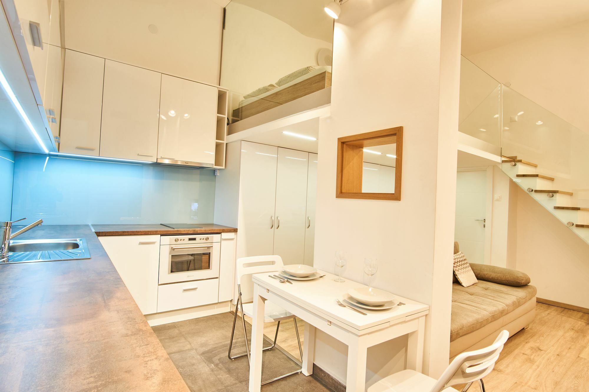 V27 Apartment | Hostaid Будапеща Екстериор снимка